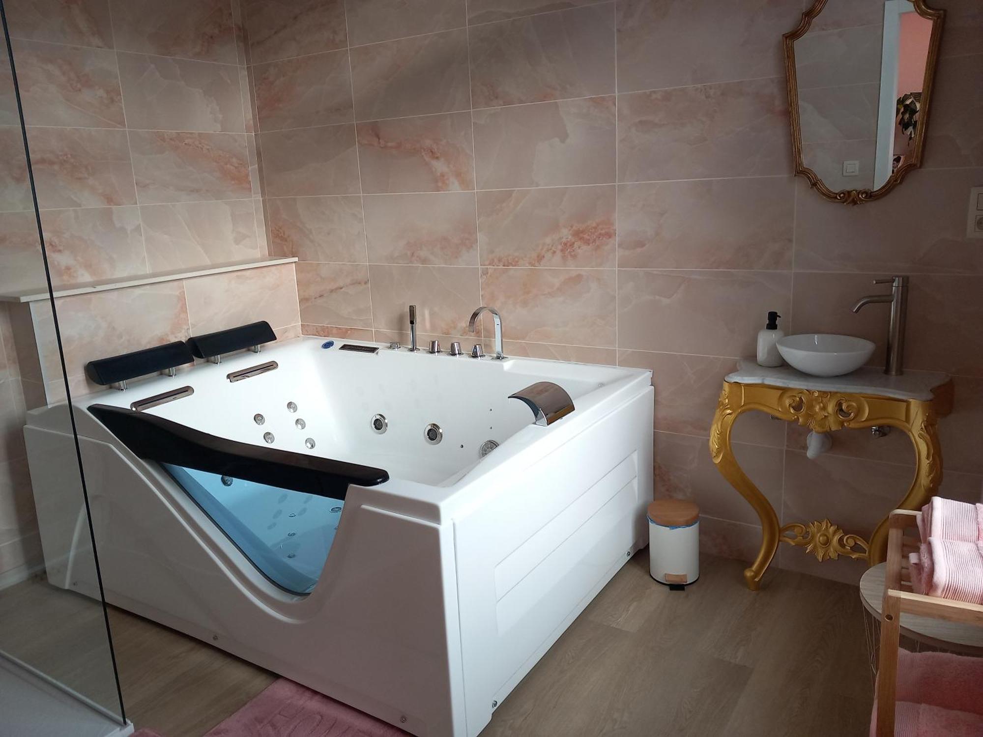 Vip Room 209 Trooz Екстериор снимка